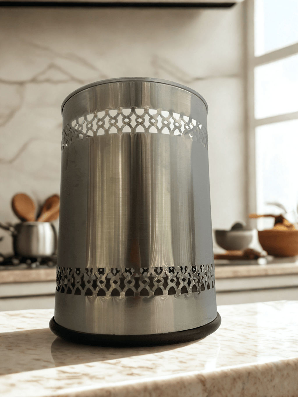 Stainless Steel Grand Fancy Dustbin/Basket